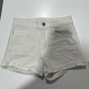 American Eagle white shorts